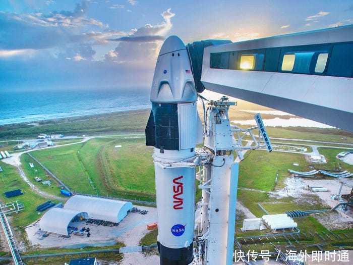 SpaceX的星舰在第五次发射中成功着陆