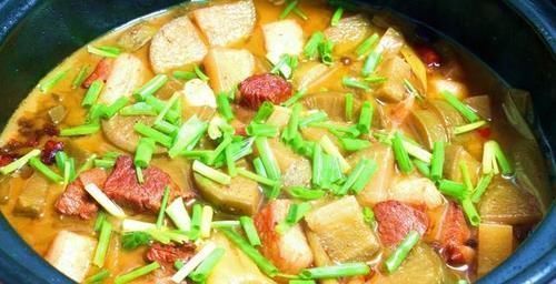 好朋友来家里玩，我做了四菜一汤，花费不到60元，孩子们吃嗨了