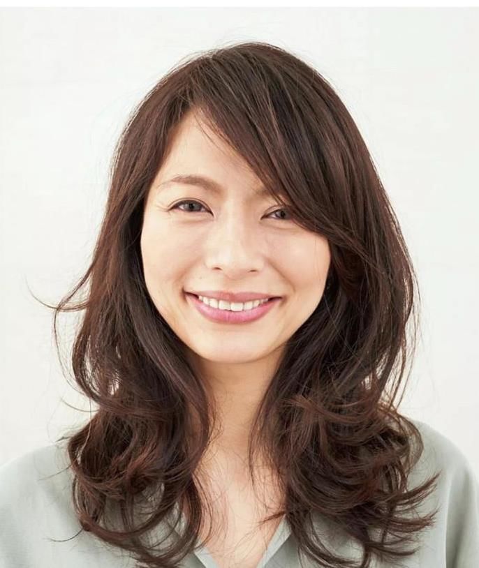 中年女性适用甚么发型？不扮嫩不显老，这几款正适宜