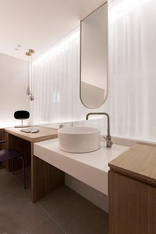 衣帽|主卫改衣帽间压根不稀奇了,洗漱台挪到床边加隔断,这才叫头次见