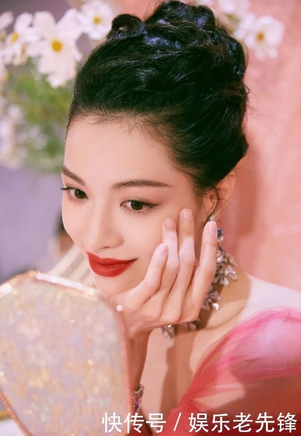 额头|为什么别人的美人线,是你害怕露出的发际线?