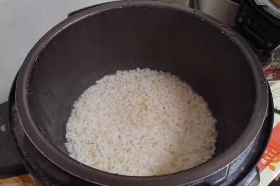 燕麦|“肠道推粪机”被找到，每天吃一点，排宿便，大肚腩悄悄下去了！