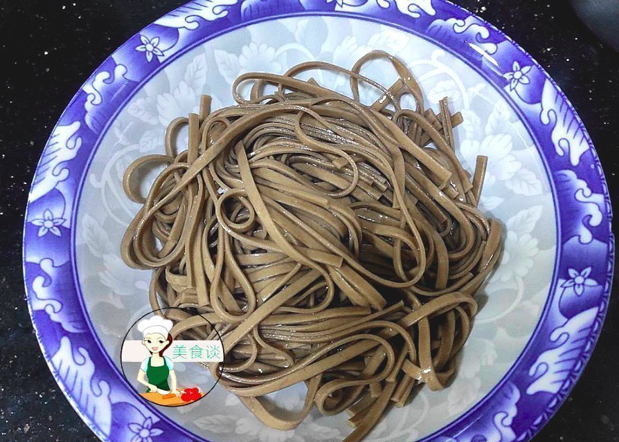 早餐|天冷了,儿子早餐就馋这面,鲜甜营养,一碗下肚超满足,不饿肚子