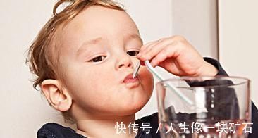 喝水方|生活小提示,帮助孩子掌握正确的喝水方,建议父母们看看