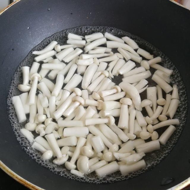 营养|丝瓜鸡蛋菌菇汤，夏日的清淡美味营养汤