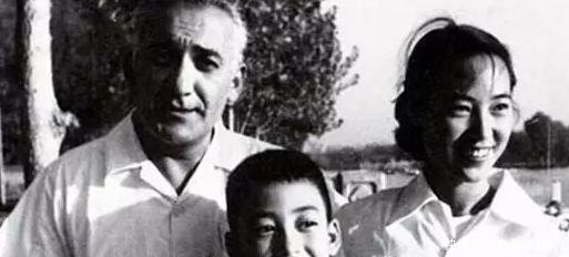 李德|1939年李德返回苏联后,留在中国的两任妻子,后来怎么样了