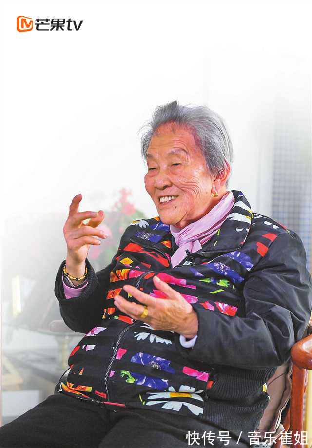 白衣战士|八一建军节将至,纪录片《党的女儿》致敬军旅中的“她”