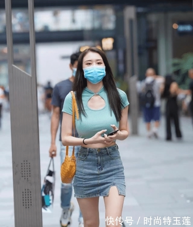 简约时尚|牛仔裙强调装饰与实用主义，简约时尚，显得时尚新潮酷酷的